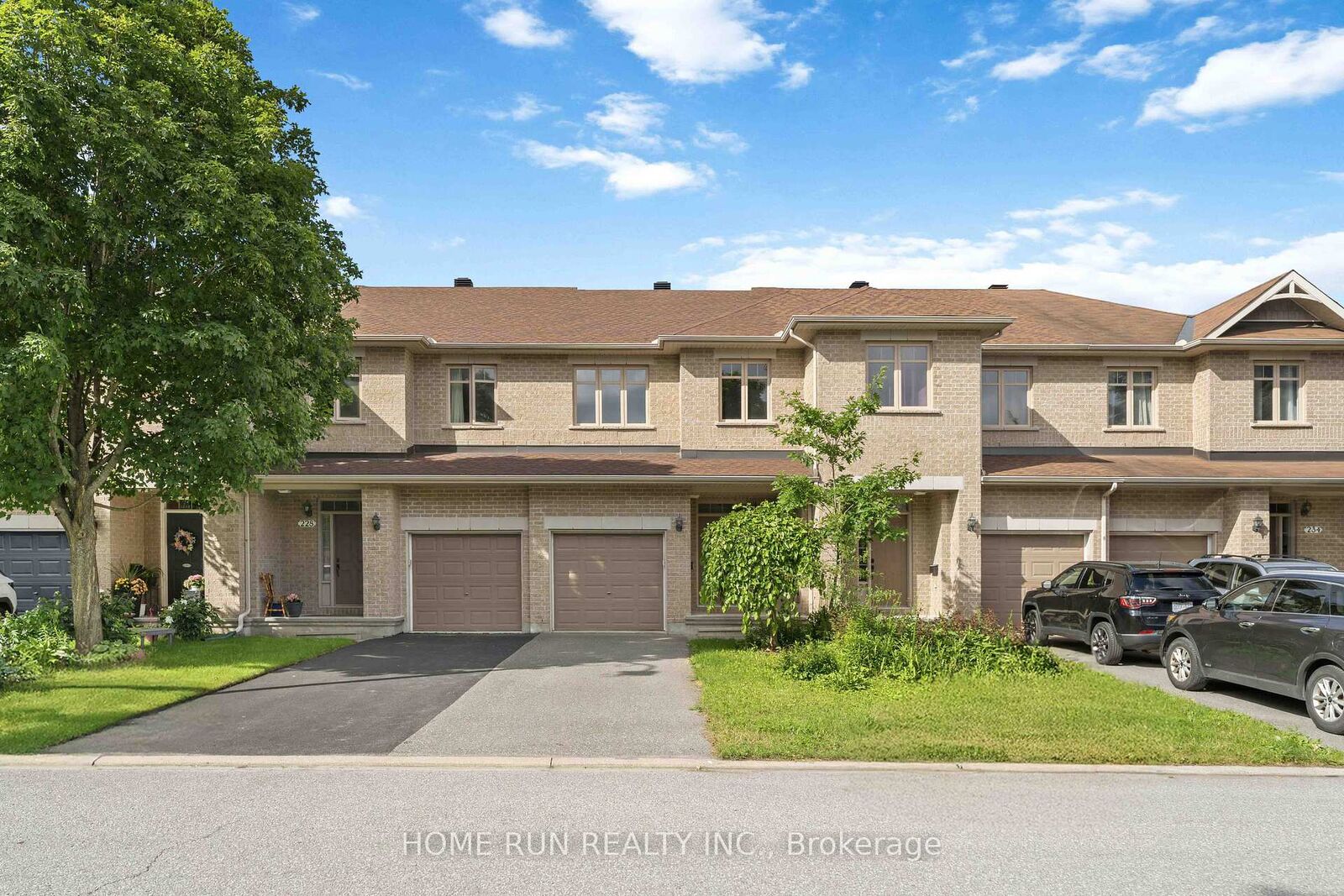 Property Photo: 230 Badgeley Avenue ON K2T 0A4