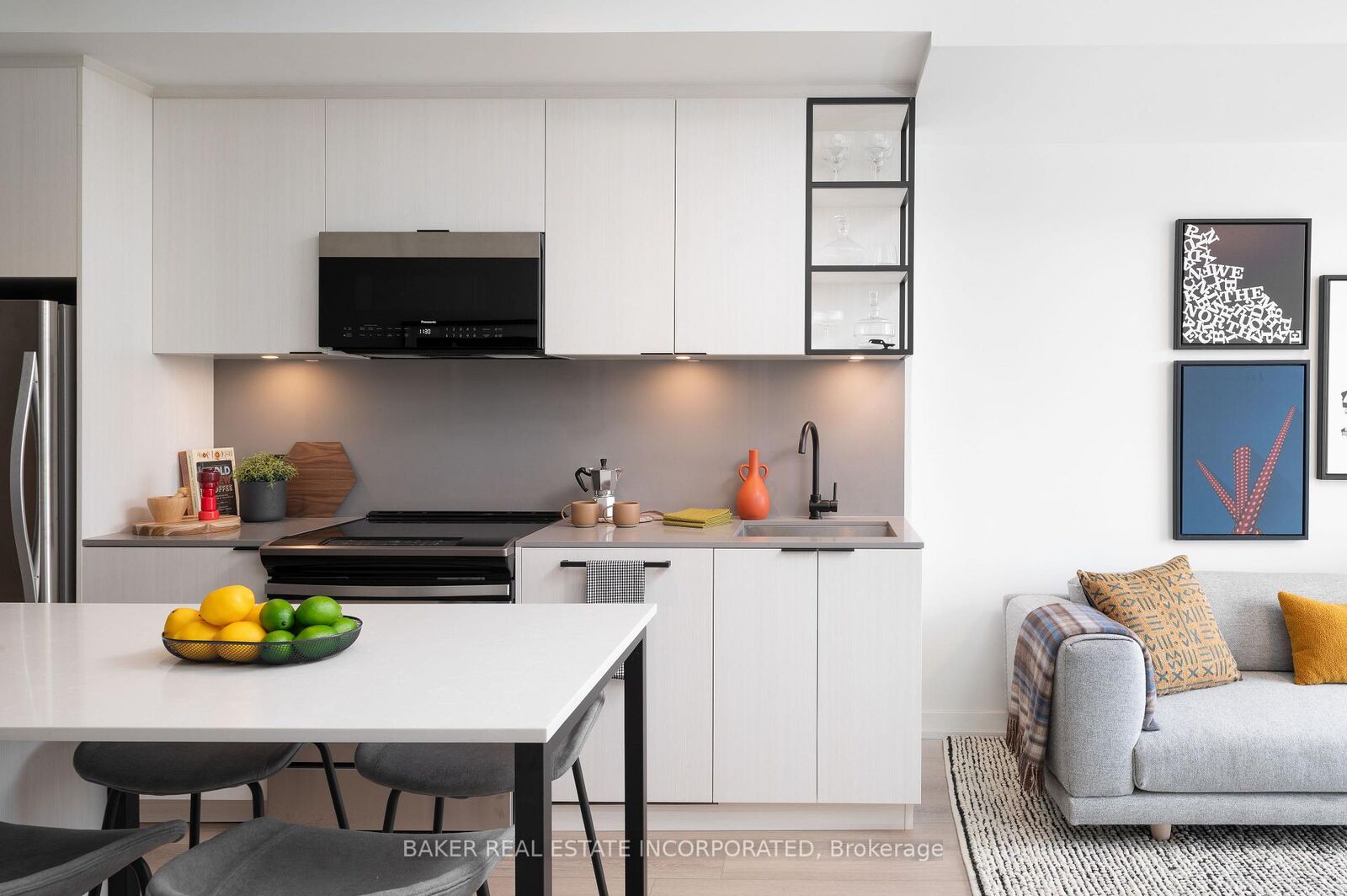 Property Photo:  740 Dupont Street 521  ON M6G 0A9 