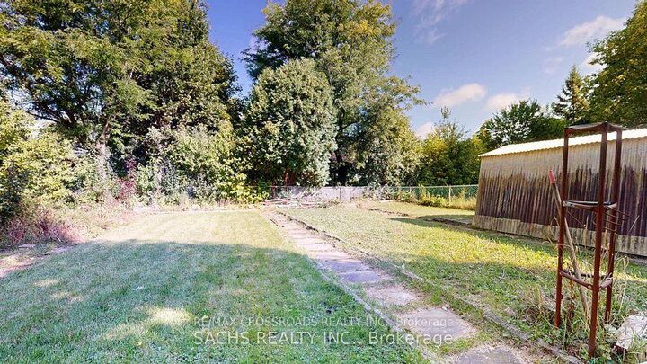 Property Photo:  377 Crosby Avenue Lower  ON L4C 2R8 