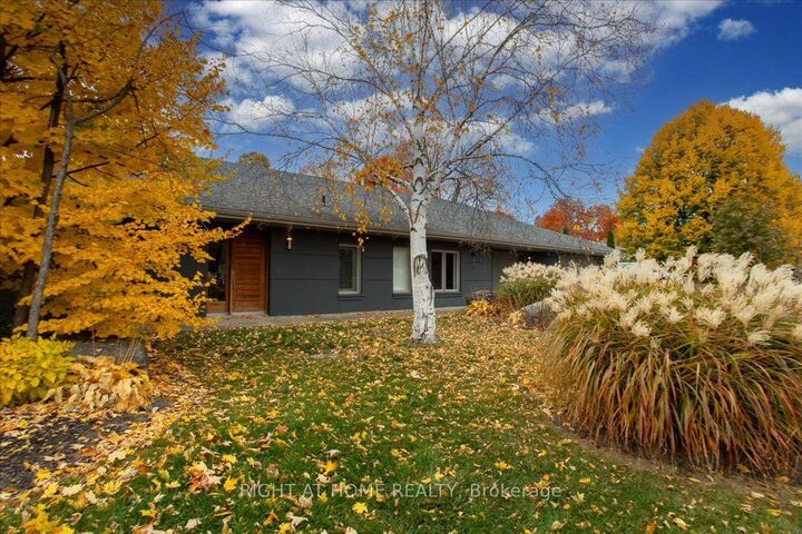 Property Photo: 88 Cook Street ON L4M 4G6