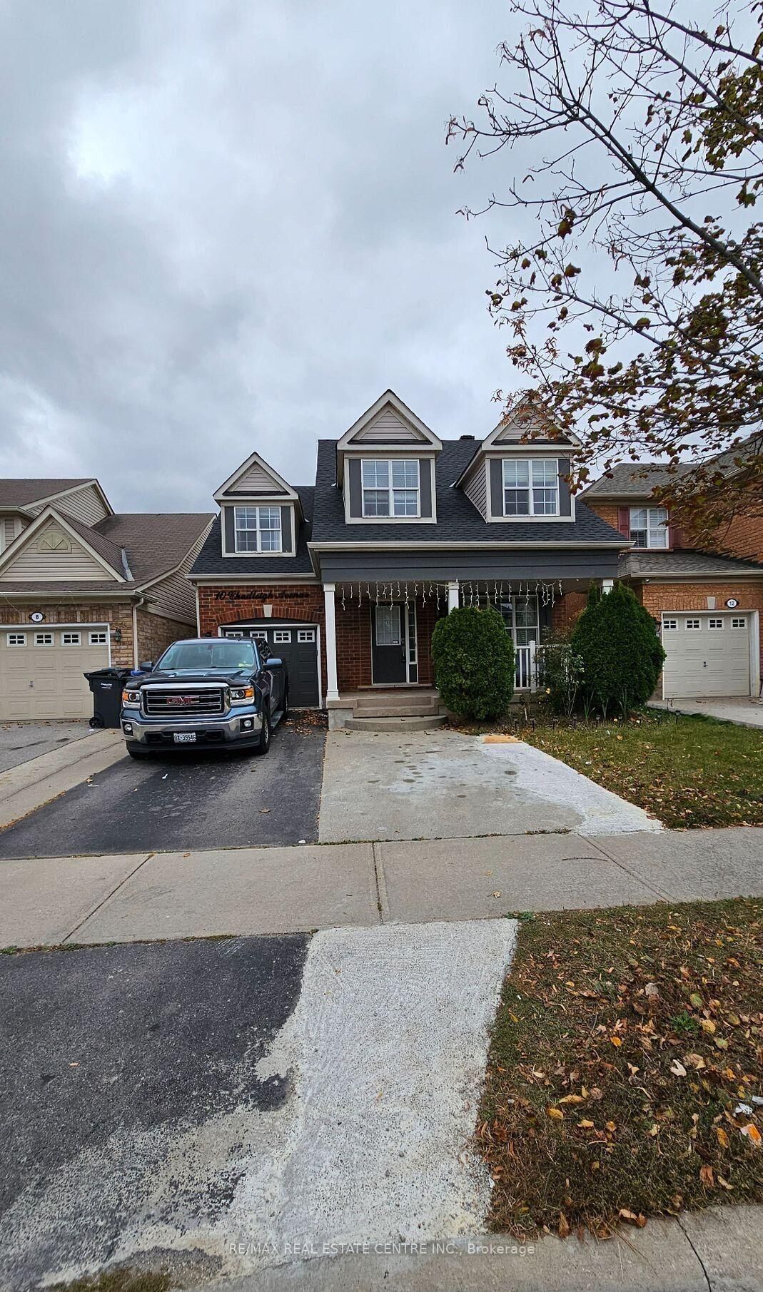 Property Photo:  10 Chudleigh Avenue  ON L6X 0N1 