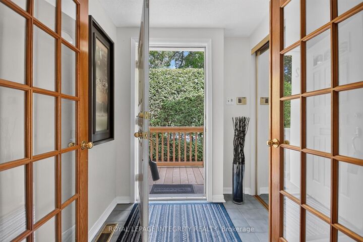 Property Photo:  2 Coady Way  ON K2K 2B4 