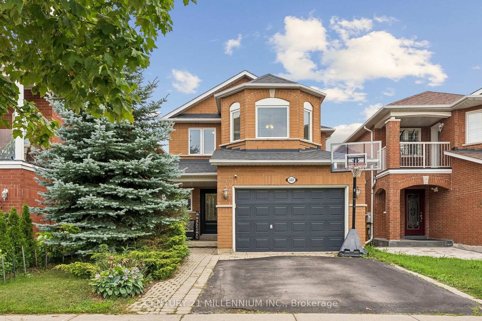 Property Photo: 332 St Joan Of Arc Avenue ON L6A 3N1
