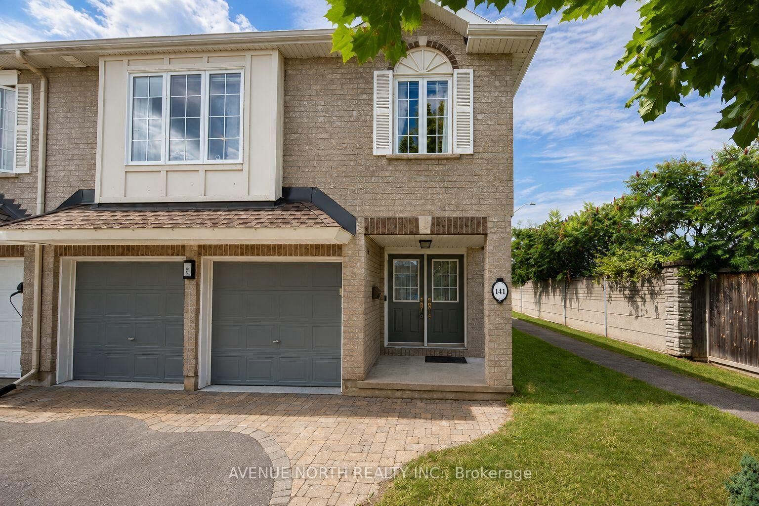 Property Photo:  141 Gladeview Private  ON K1T 4C4 