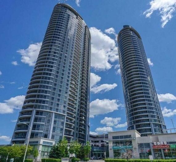 Property Photo: 135 Village Green Square 1622 ON M1S 0G4