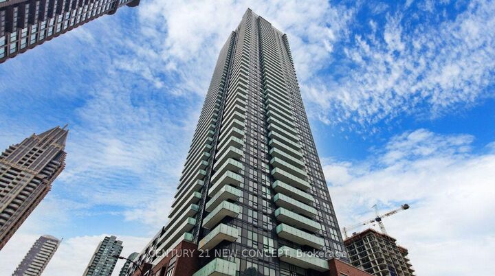 Property Photo: 430 Square One Drive 4507 ON L5B 0L6