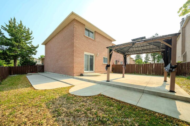 Property Photo: 2 Noel Street ON L3P 5C8