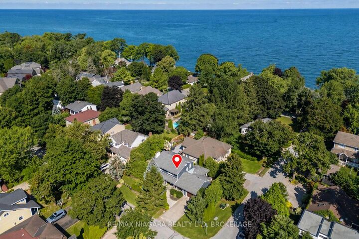 Property Photo: 309 Orchard Drive ON L0S 1J0