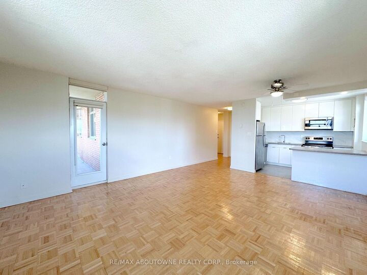 Property Photo: 30 Denton Avenue 925 ON M1L 4P2