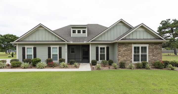 Property Photo:  6140 Old Lake Park Rd  GA 31636 