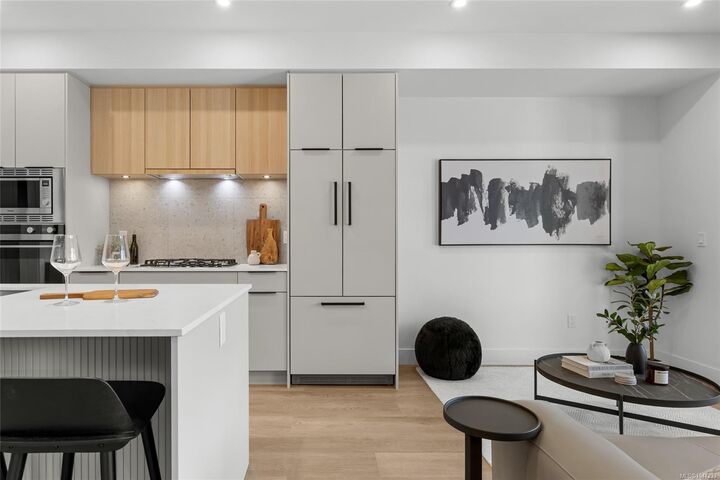 Property Photo: 2341 Bear Mountain Pkwy #408 BC V9B 6V1