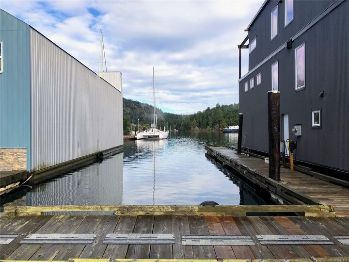 Property Photo: 5000 Genoa Bay Hwy #East Wing BC V9L 5Y8