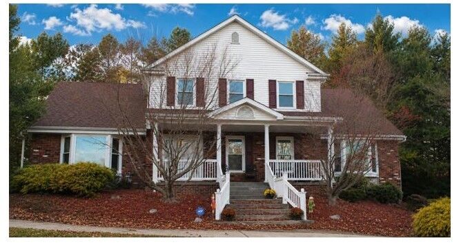 Property Photo: 2358 Golfview Drive PA 15241