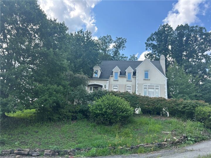 Property Photo:  103 Camberly Dr  PA 15146 