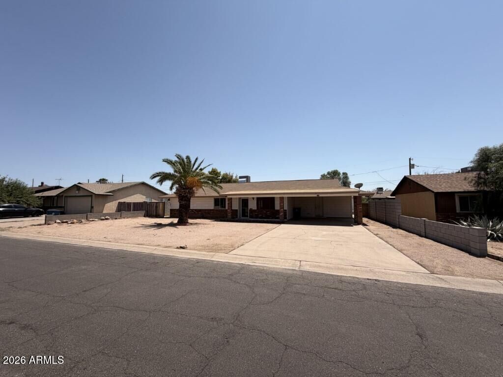 Property Photo:  581 W 21st Avenue  AZ 85120 