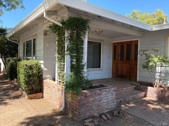 Property Photo:  488 Haehl Street  CA 95425 