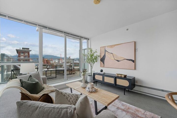 Property Photo: 231 E Pender Street BC V6A 0G3