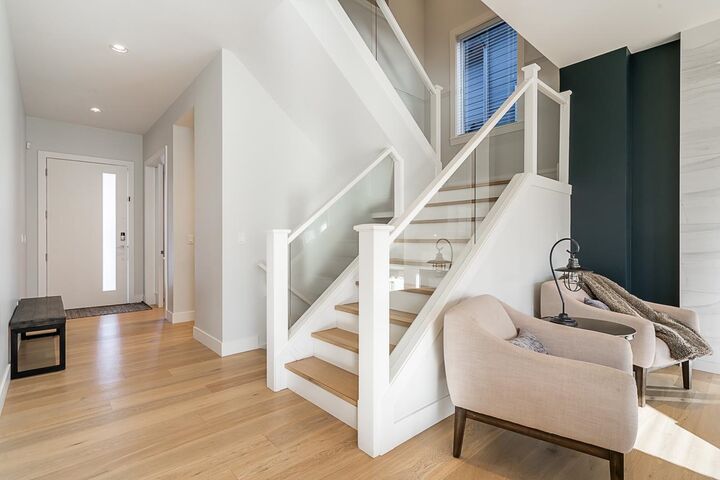Property Photo: 16752 17A Avenue BC V3Z 0T3