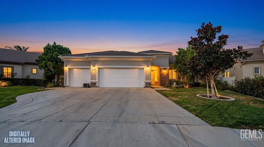 Property Photo: 5704 Wisteria Valley Road CA 93306