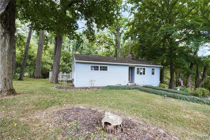 Property Photo: 415 Yorkshire Boulevard NY 13219
