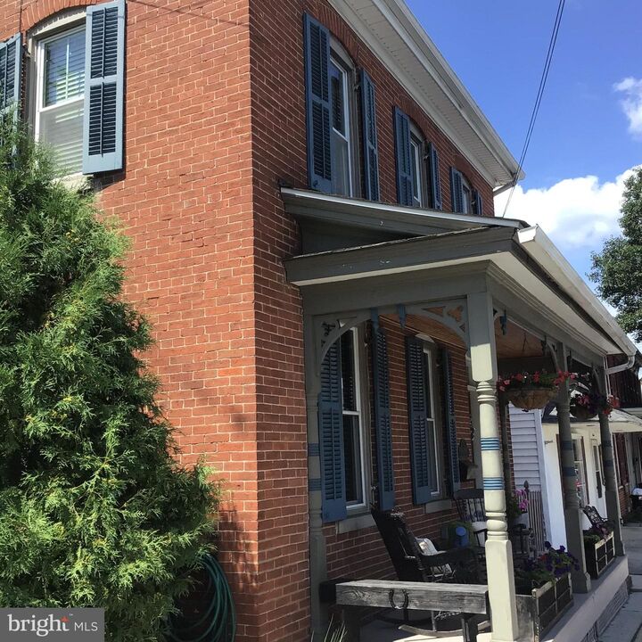 Property Photo:  13 Hanover Street  PA 17350 
