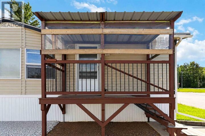 Property Photo:  10 Pelican Drive  AB T9H 1G4 