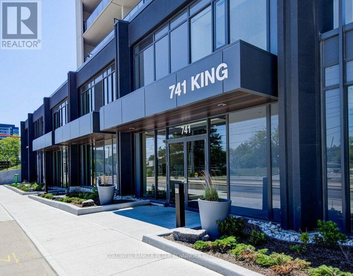 Property Photo:  741 King Street West 1212  ON N2G 0E9 