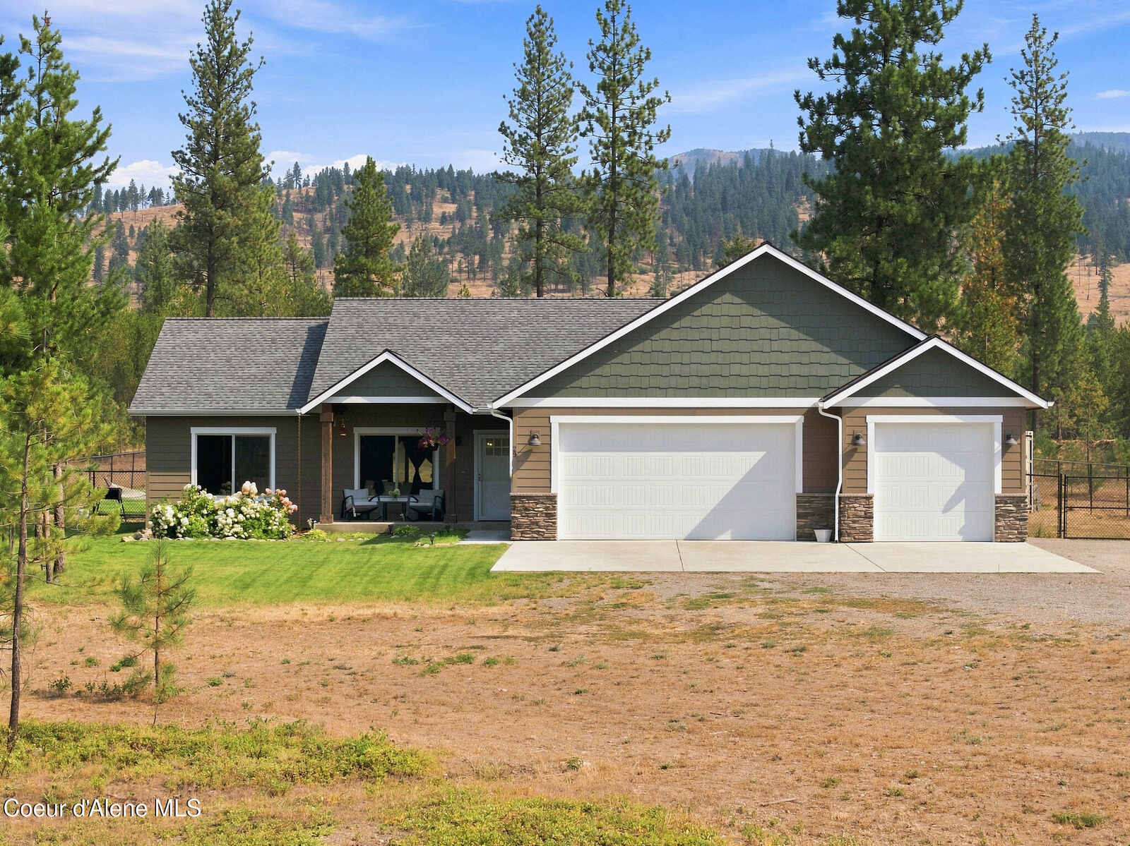Property Photo:  29 Bumpy Way  ID 83804 