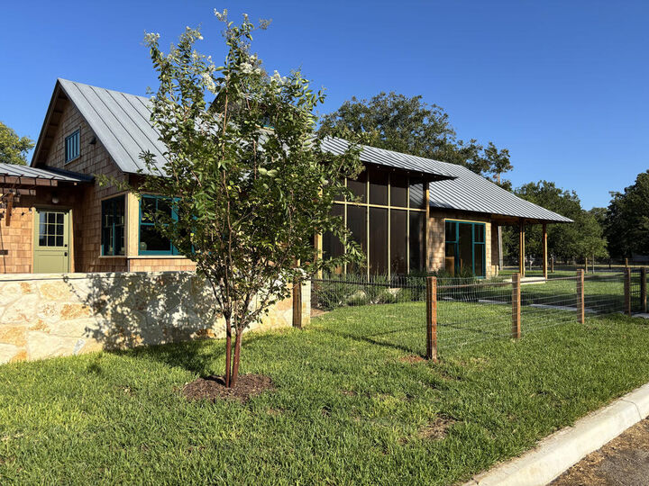 Property Photo:  601 Whitney  TX 78624 