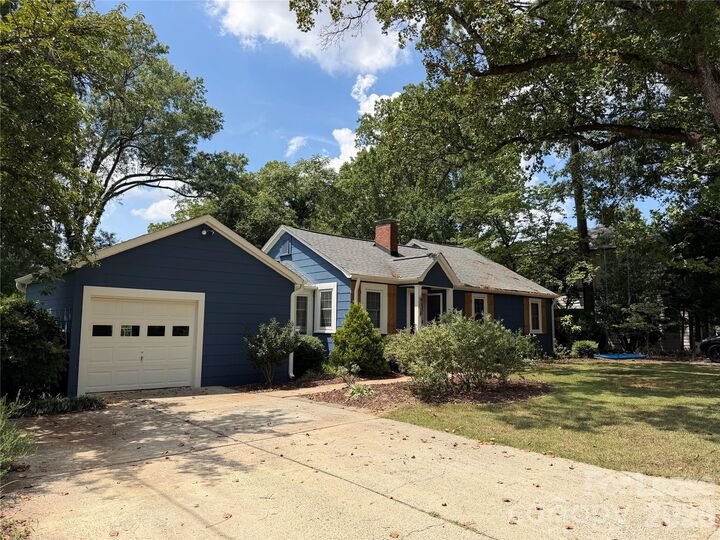 Property Photo:  4318 Raney Way  NC 28205 