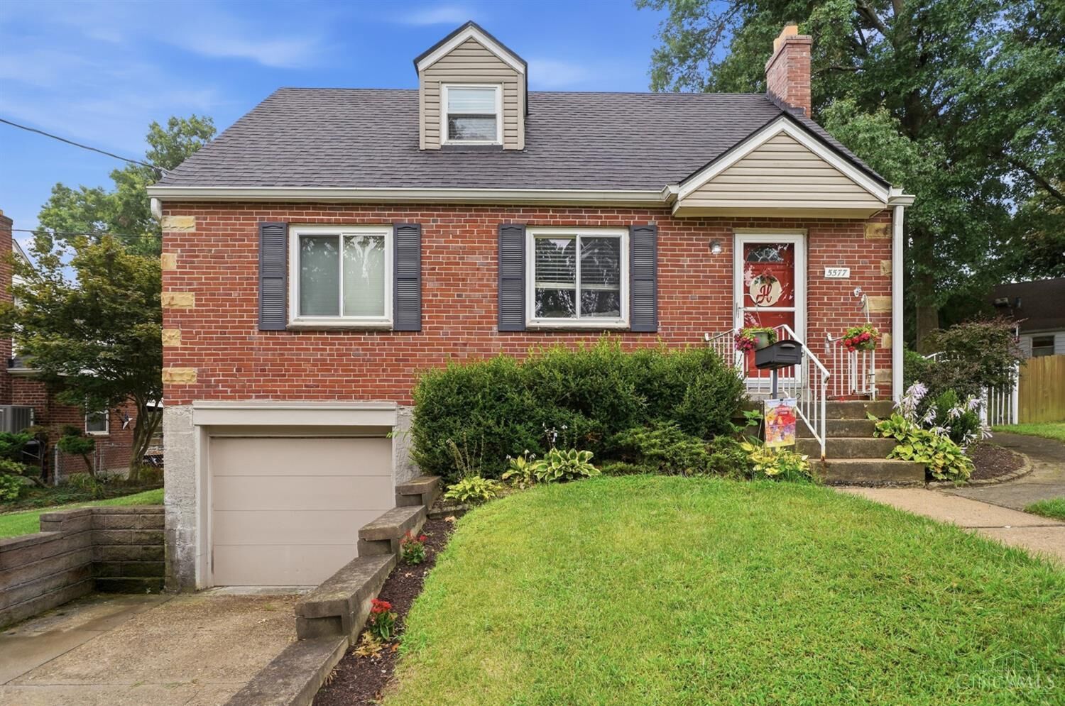 Property Photo:  5577 Raceview Avenue  OH 45248 