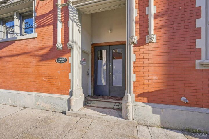 Property Photo:  1237 Vine  OH 45202 