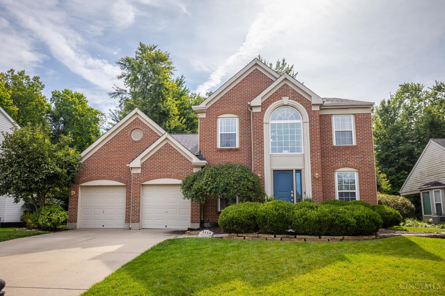 Property Photo:  1113 Sparrowwood Boulevard  OH 45103 