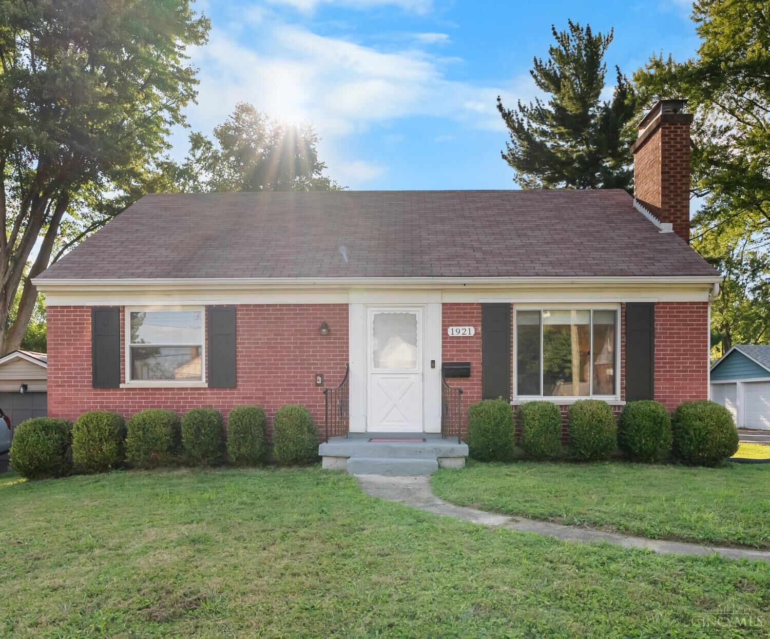 Property Photo: 1921 Rockland Avenue OH 45230