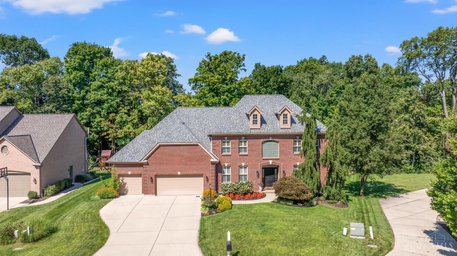 Property Photo: 2077 Anderson Cove Lane OH 45244