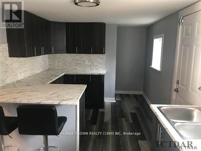 Property Photo:  110 Croatia Avenue  ON P4N 1C3 