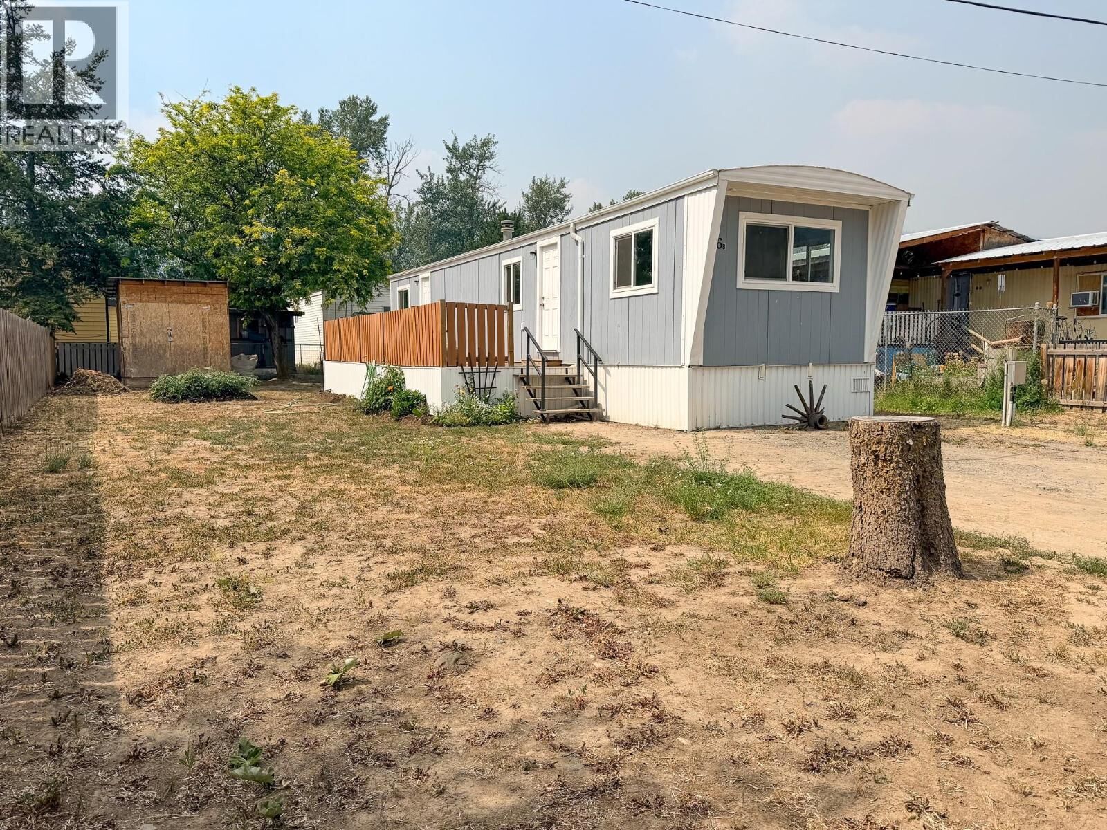 Property Photo: 1500 Spring Street 6B BC V1K 1B8