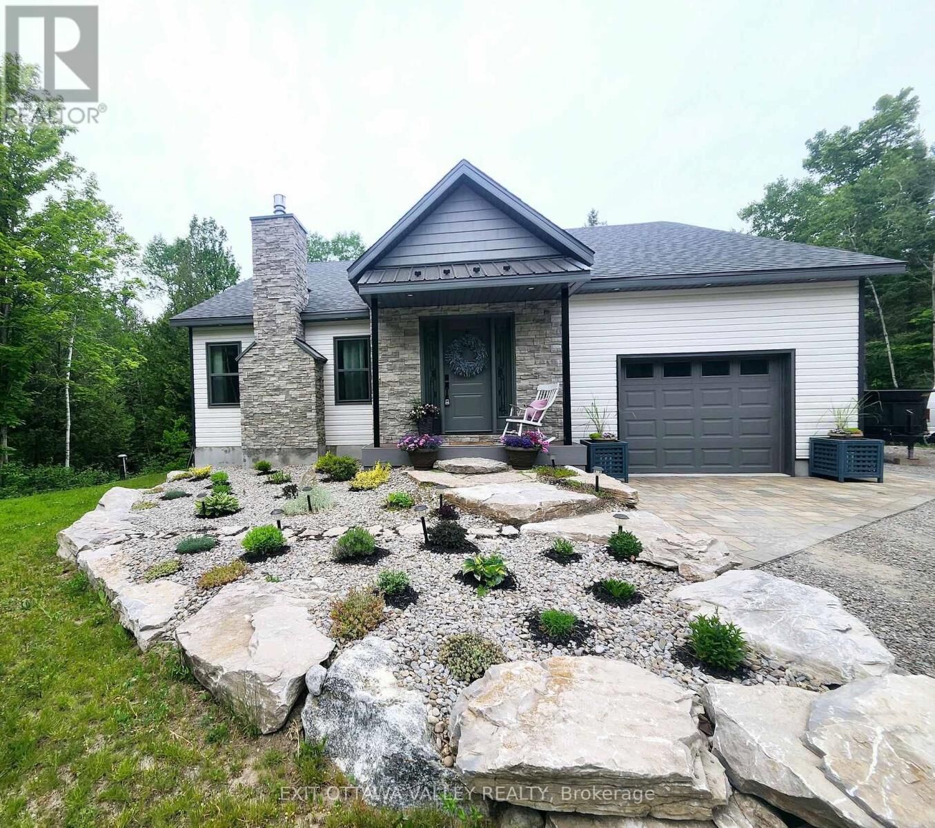 Property Photo:  1485 Rapid Road  ON K0J 2L0 
