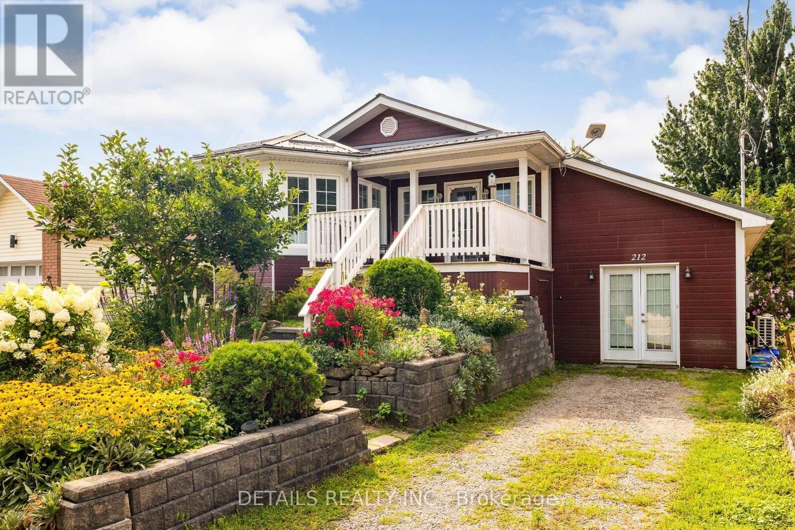 Property Photo:  212 Wellington Street West  ON K0G 1N0 