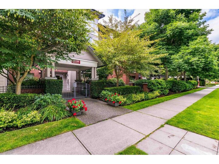 Property Photo:  15188 22 Avenue 101  BC V4A 9T4 