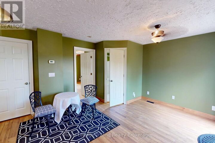 Property Photo:  16 Broadway Street  ON N4S 2Z9 