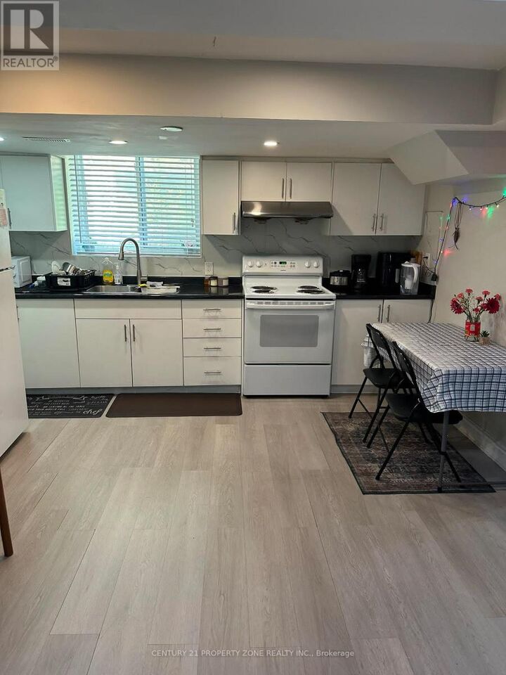 Photo de la propriété: 79 Pertosa Drive ON L6X 4W7