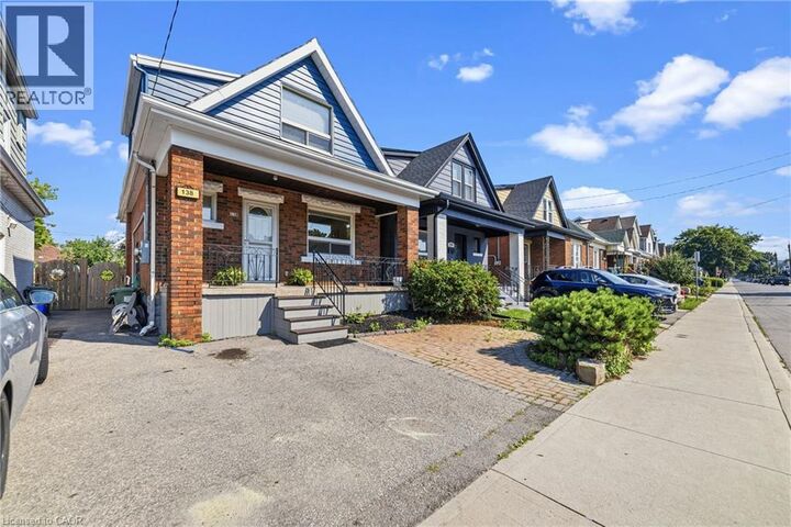 Property Photo:  138 Cameron Avenue North  ON L8H 4Z3 
