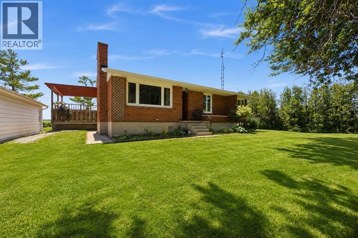 Property Photo:  1933 Plank Road  ON N7T 7H5 