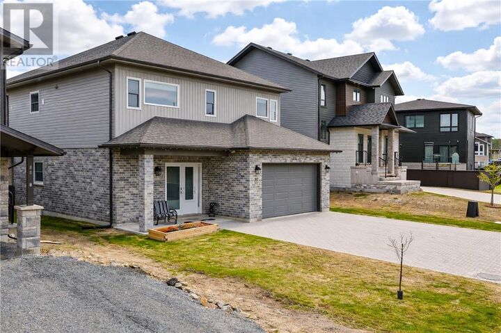 Property Photo:  22 Teravista Way  ON P3E 0H9 