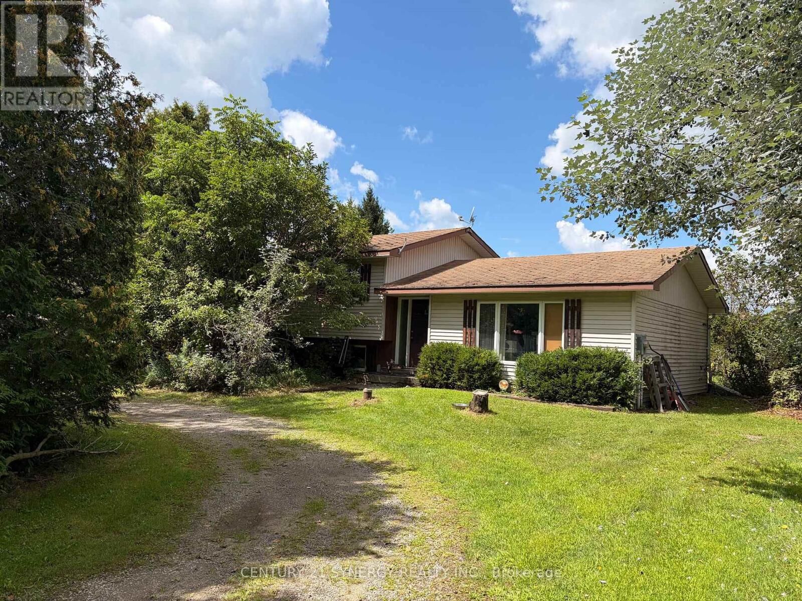 Property Photo: 658 Kitley Line 2 Line ON K0G 1G0