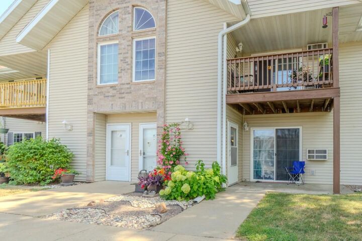 Property Photo:  7380 Whitespire Road Unit 15  WI 54476 
