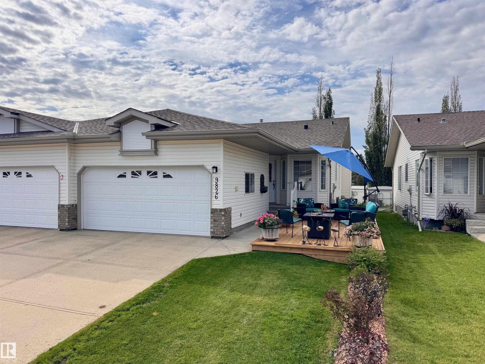 Property Photo:  9826 100A Avenue  AB T8R 1T1 