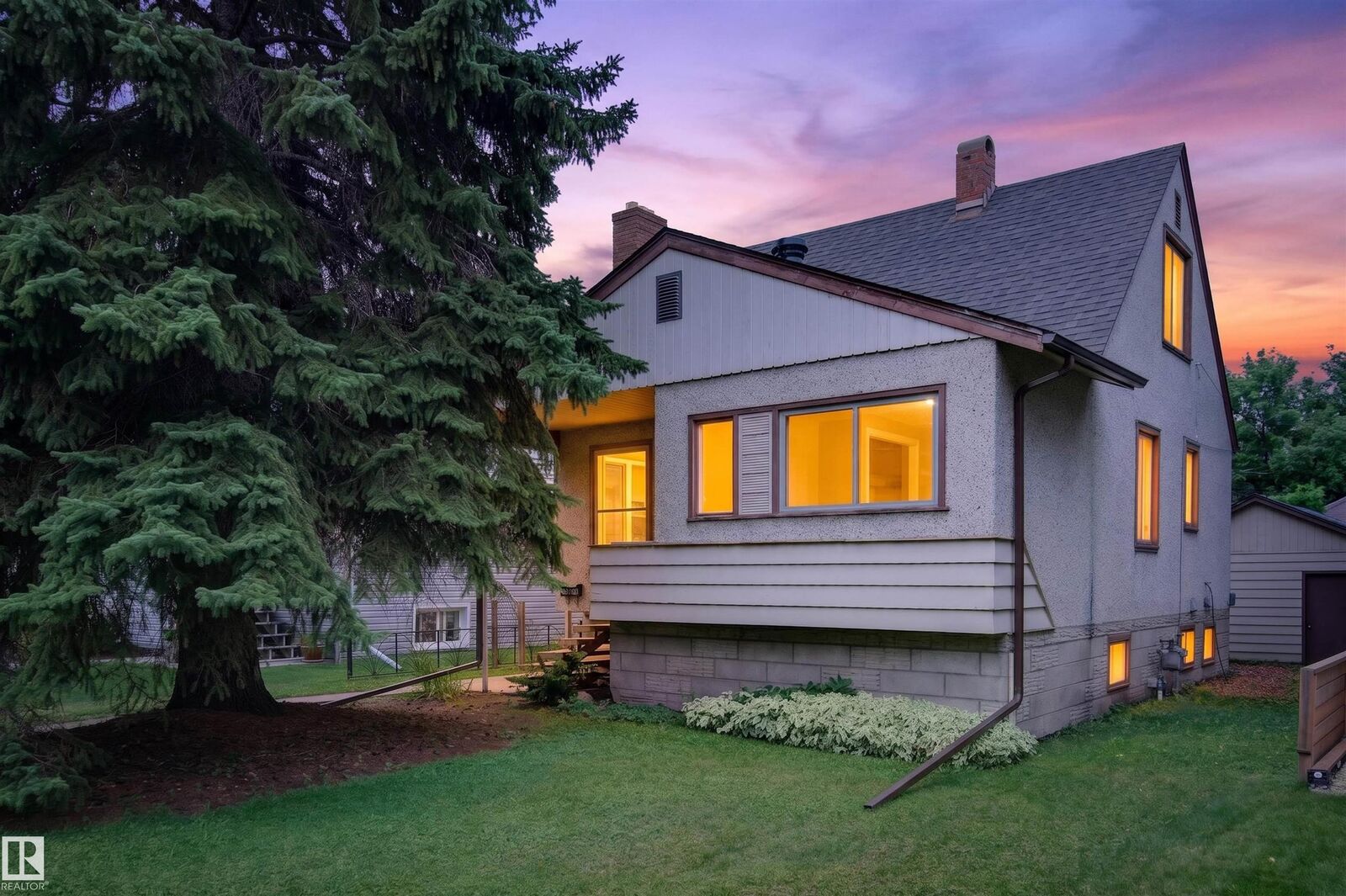 Property Photo: 9026 92 Street NW AB T6C 3R2