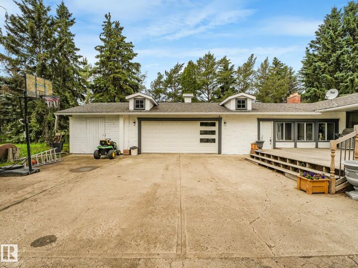 Property Photo: 10912 5 Avenue SW AB T6W 1A2